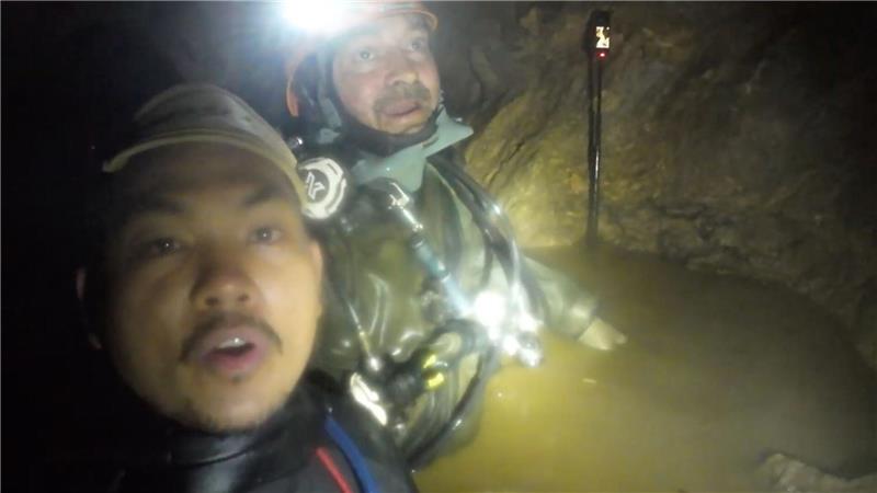 Retter hatten die fünf Männer am Mittwoch in der Höhle entdeckt.