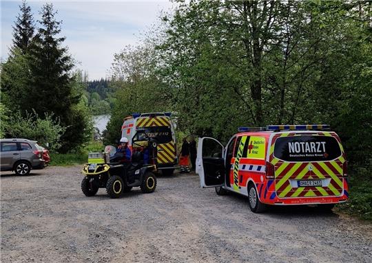 Rettungsdienst, Notarzt und Bergwacht wurden am Samstag zu einem Einsatz an den Prinzenteich gerufen. Foto: Bergwacht Clausthal-Zellerfeld/DRK-Ortsverein Clausthal-Zellerfeld