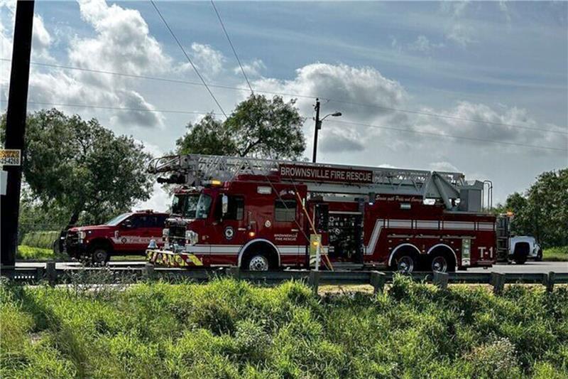 USA: Auto fährt in Menschenmenge - sieben Tote Rettungskräfte an der Unfallstelle in Brownsville.
