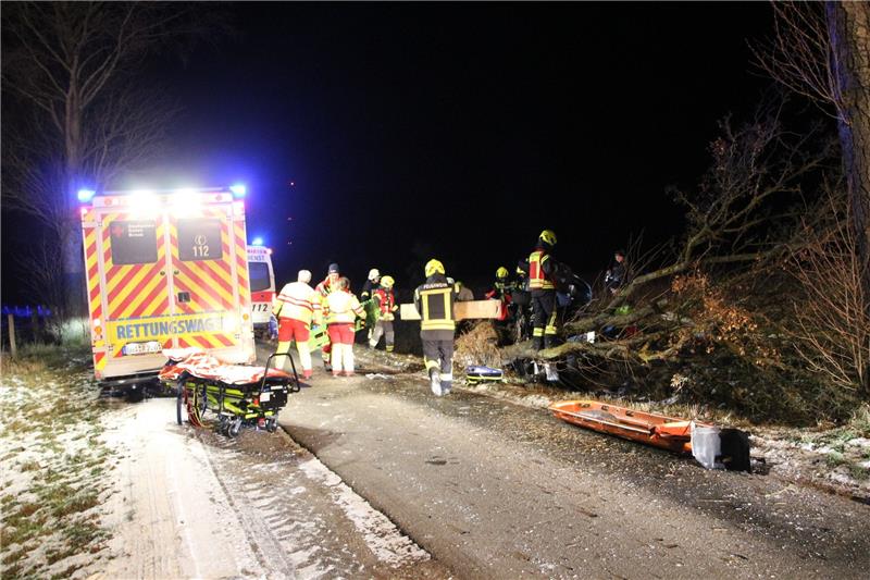 Rettungskräfte aus Gieboldehausen, Duderstadt, Göttingen und Herzberg waren im Einsatz. Foto: Freiwillige Feuerwehr Gieboldehausen