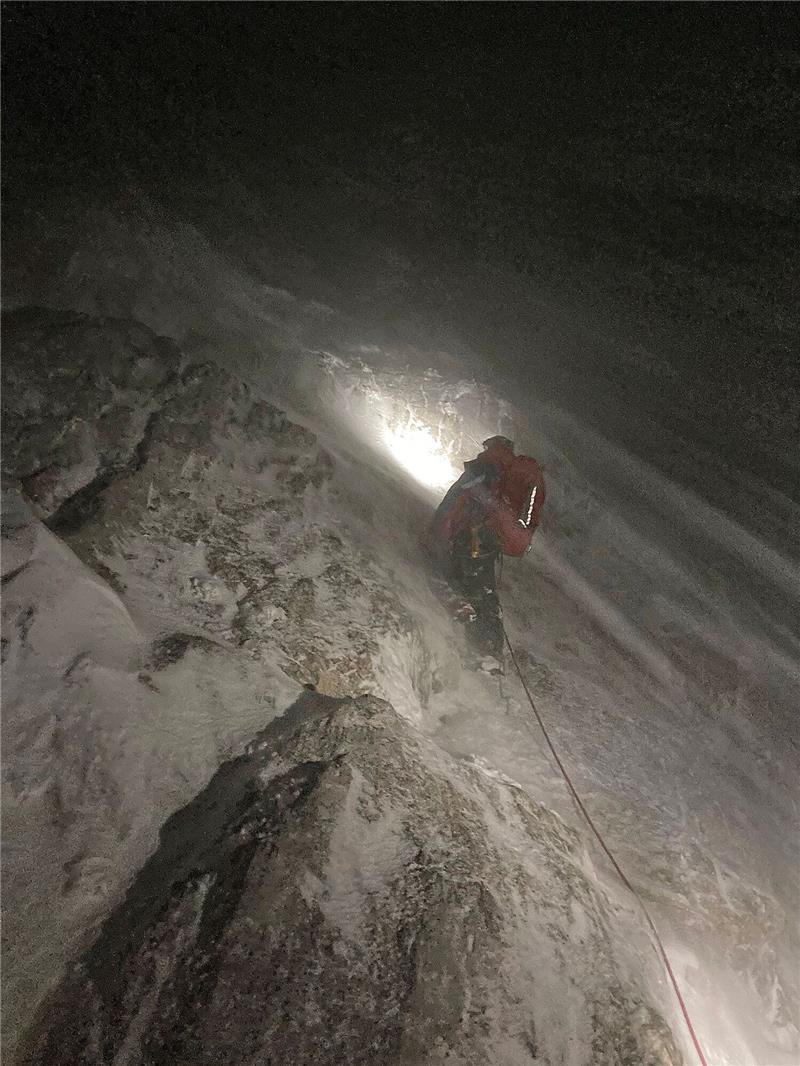 Rettungskräfte in Ramsau bei Berchtesgaden suchen am Hochkalter nach einem vermissten Wanderer.