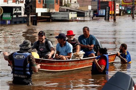 Rettungskräfte sind in der Region Rio Grande do Sul im Einsatz.