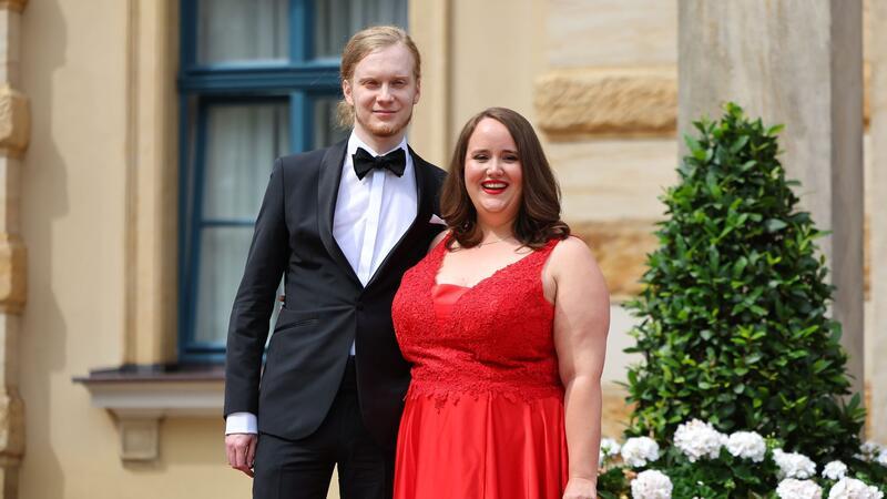 „Bild“: Grünen-Chefin Ricarda Lang hat geheiratet Ricarda Lang und ihr Lebensgefährte Florian Wilsch (Archivbild).