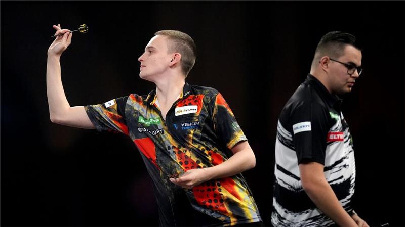 Deutsche Darts-Hoffnung zwischen Playstation und Einstein Ricardo Pietreczko überraschte gegen Geheimfavorit Gian van Veen.