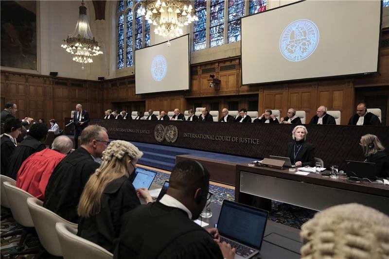 Israel vor UN-Gericht: Völkermord-Vorwurf haltlos und absurd Richter und Parteien sitzen am zweiten Tag der Anhörung vor dem Internationalen Gerichtshof im Verhandlungssaal.