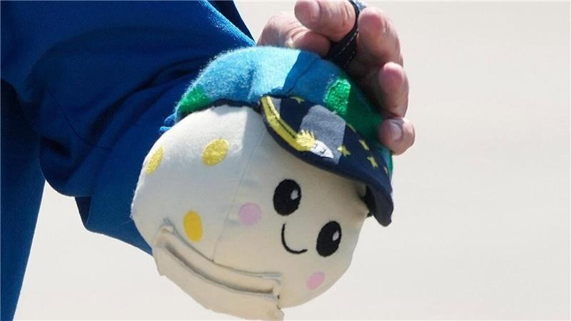 Maskottchen „Rise“ begleitet Raumfahrer Richtung Mond „Rise“ soll anzeigen, wenn die Schwerelosigkeit erreicht ist.