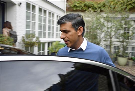 Rishi Sunak gilt als aussichtsreichster Kandidat im Rennen um die Truss-Nachfolge.