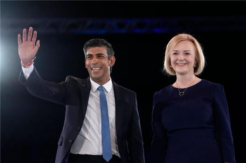 Truss-Nachfolge: Viel Rückhalt für Ex-Minister Sunak Rishi Sunak war im Sommer noch Liz Truss im Rennen um die Nachfolge von Boris Johnson unterlegen.