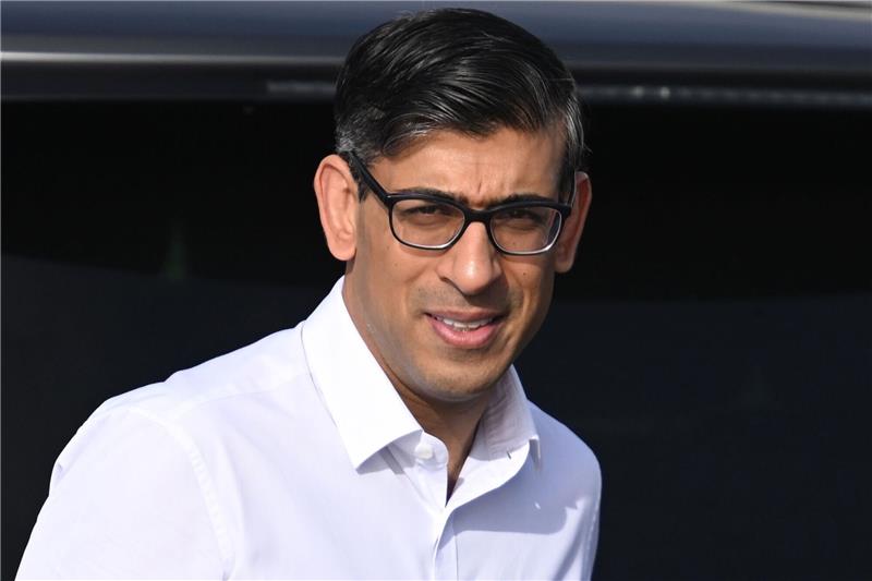 „Kulturkrieg gegens Klima”? London setzt auf fossile Energie Rishi Sunak wittert seine Chance: Alle Minister prüfen die bestehenden Zusagen zur Reduzierung der Treibhausgasemissionen «im Lichte einiger Herausforderungen bei den Lebenshaltungskosten».