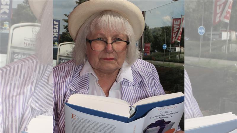 Rita Höske aus Neuwallmoden veröffentlicht ihren ersten Roman Rita Höske aus Neuwallmoden veröffentlichte ihren Erstlingsroman. Es geht um einen Homeshopping-Kanal. Foto: Leifeld