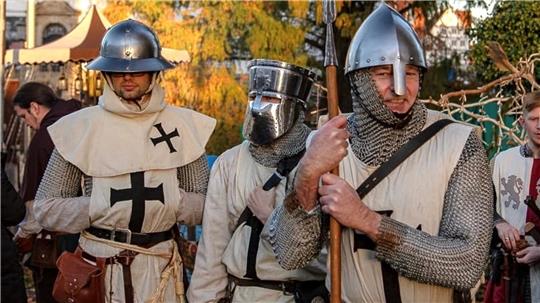Ritter in Rüstung geben sich am Wochenende auf dem Gestüt in Bad Harzburg ein Stelldichein.