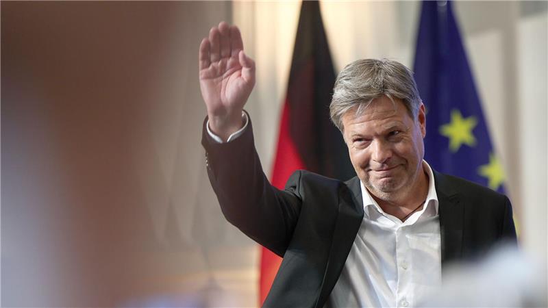 Ex-Vizekanzler Habeck verlässt den Bundestag Robert Habeck, hier beim Abschied aus dem Bundeswirtschaftsministerium, verlässt nun auch den Bundestag.