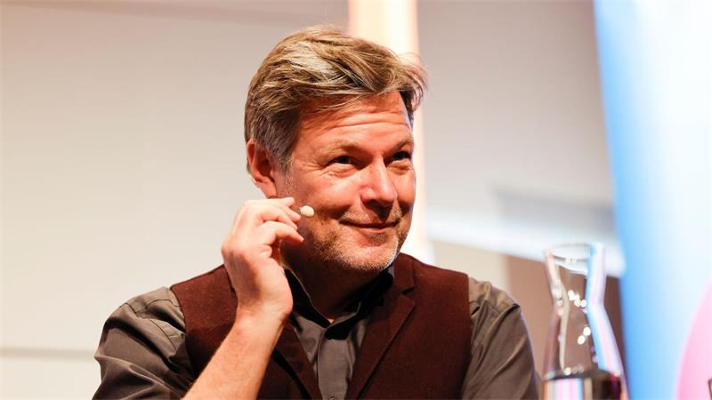 Robert Habeck soll in Göttingen am 7. Oktober in der Sheddachhalle auftreten. (Archivbild)