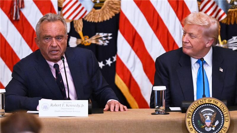 Kennedy Jr. angetan von neuer Deko im Weißen Haus Robert Kennedy Jr. ist voll des Lobes für Donald Trumps Stil.