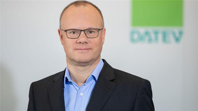 Datenanalyse: Wirtschaftskrise erfasst zunehmend Mittelstand Robert Mayr, Chef des IT-Dienstleisters Datev, sieht Warnsignale im Mittelstand (Archivbild)