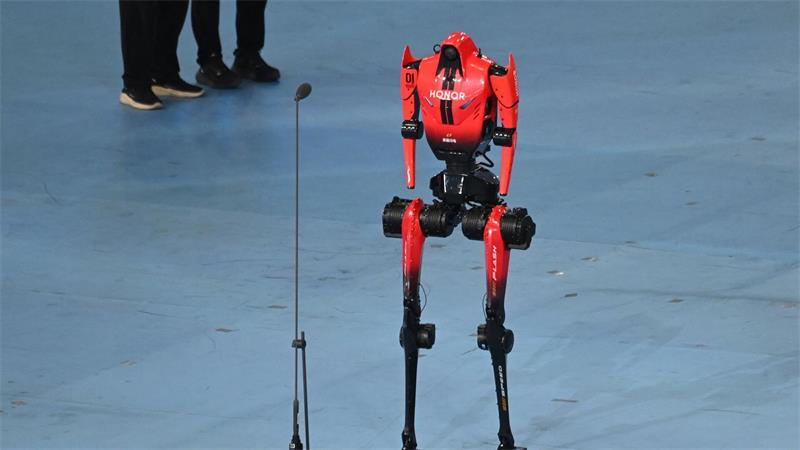 Roboter „Blitz“ hat den 100-Meter-Rekord von Usain Bolt unterboten. 