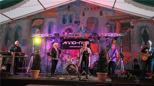 Rockt den Samstagabend beim 100. Langelsheimer Schützenfest: die Partyband "Anno-nym".