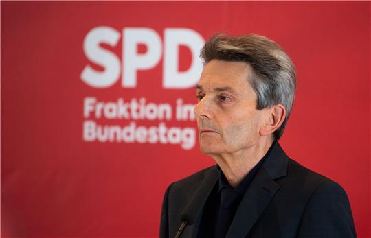Rolf Mützenich ist der Vorsitzende der SPD-Bundestagsfraktion. (Archivbild)