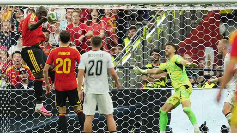 Romelu Lukaku trifft direkt nach seiner Einwechslung zum 4:1. 