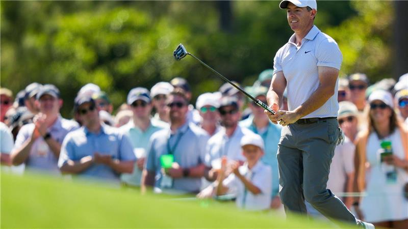 Historische Runde: Golf-Star McIlroy dominiert Masters Rory McIlroy liegt nach Tag zwei souverän an der Spitze beim Masters in Augusta.