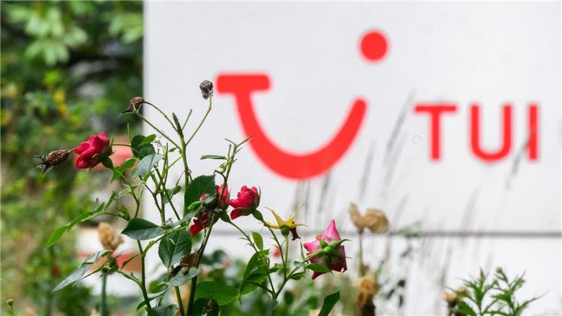 Tui profitiert von der Reiselust – Kreuzfahrten boomen Rosige Aussichten für Tui: Das Geschäft mit Hotels und Kreuzfahrten brummt. (Archivbild)