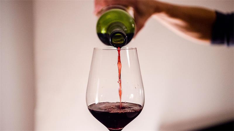Trockene Weine im Trend Rotwein aus deutscher Produktion ist weniger gefragt als Weißer. (Symbolbild)