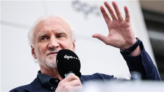 Rudi Völler hält die Debatte um einen WM-Boykott für sinnlos.