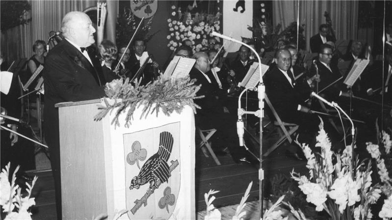 Paul Lincke, Lili Marleen und die Geschichte(n) eines Musikpreises Rudolf Nelson ist 1959 als dritter Preisträger eine absolute Unbelasteten-Ausnahme in den ersten zweieinhalb Jahrzehnten des Paul-Lincke-Rings.