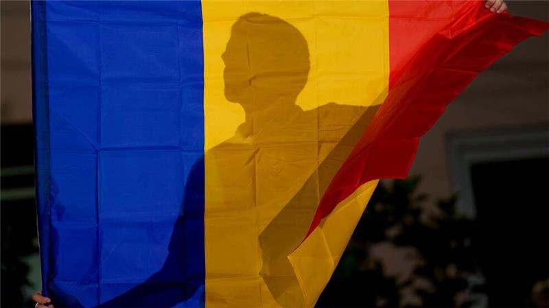Präsidentenwahl in Rumänien hat begonnen Rumänien wählt einen neuen Staatspräsidenten