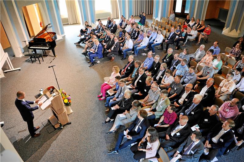 Rund 120 Gäste kommen zur Verleihung der silbernen Diplome. Fotos: Ernst/TU Clausthal