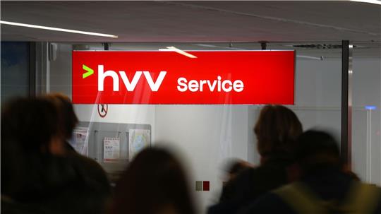 Rund 1,24 Millionen Menschen besaßen im Januar ein Deutschlandticket des HVV. (Archivbild) 