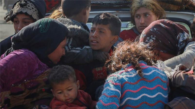 Leiche deutsch-israelischer Geisel im Gazastreifen geborgen Rund 150.000 Menschen sind wegen der Kämpfe in Syrien nach UN-Angaben auf der Flucht. (Archivbild)