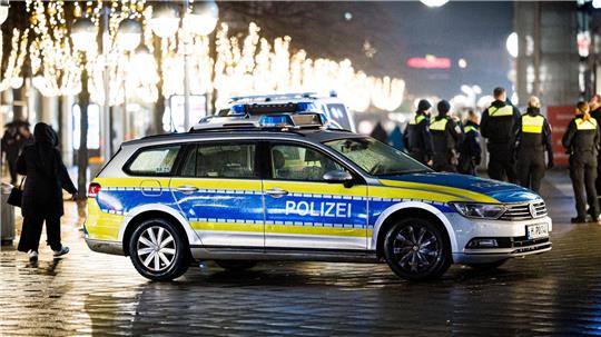 Rund 2.000 Polizistinnen und Polizisten waren in Niedersachsen im Einsatz.