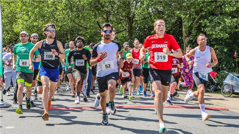 Das sind die schönsten Fotos vom Campuslauf der TU Clausthal Rund 350 Läuferinnen und Läufer gehen an den Start.