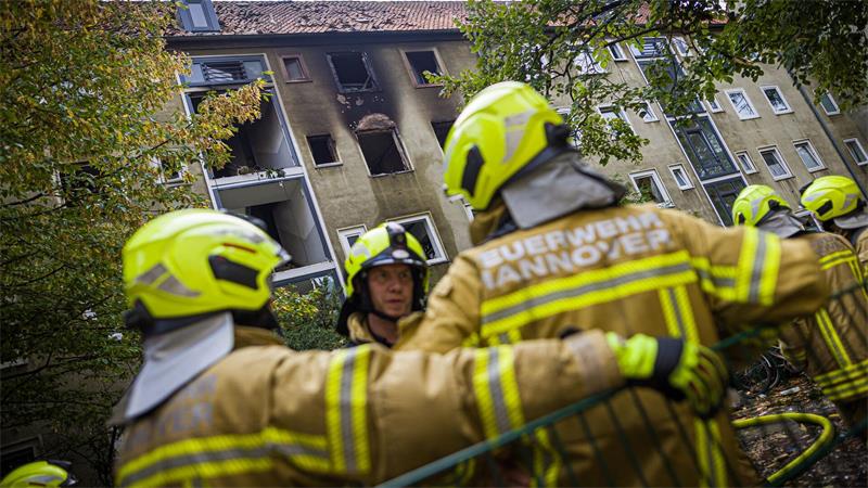 „Ein Riesenknall“ – Acht Verletzte bei Explosion in Wohnhaus Rund 50 Feuerwehrleute waren im Einsatz.