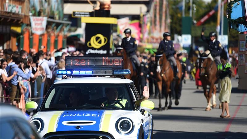 Rund 600 Polizisten sind in diesem Jahr auf dem wohl größten Volksfest der Welt im Einsatz. (Archivfoto)