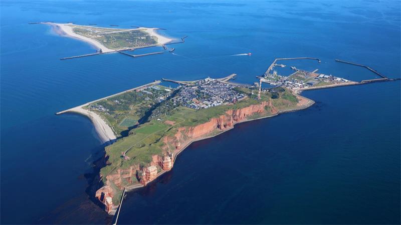 Rund um Helgoland war die Nordsee in diesem Sommer besonders warm, haben Messungen von Experten ergeben. (Archivbild)
