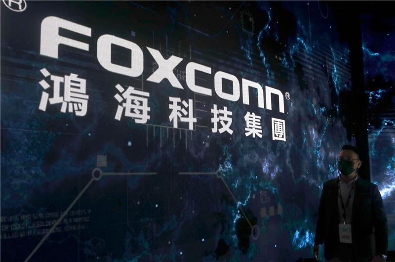 Corona-Proteste und Ausschreitungen bei Foxconn in China Rund um das Foxconn-Werk in Zhengzhou arbeiten rund 200.000 Menschen.