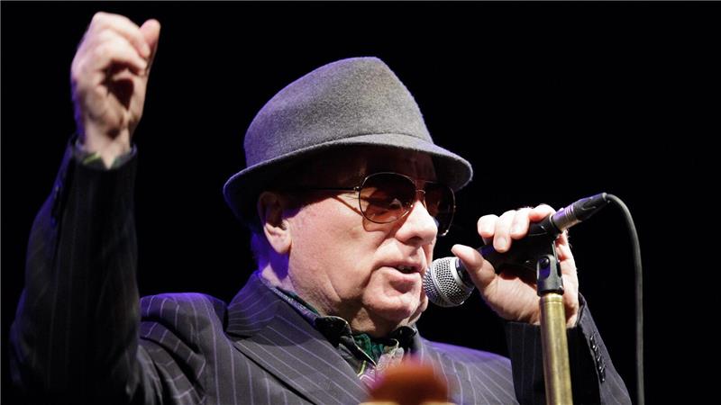 Rund um seinen 80. Geburtstag steht Van Morrison in seiner Heimatstadt Belfast auf der Bühne. (Archivbild)