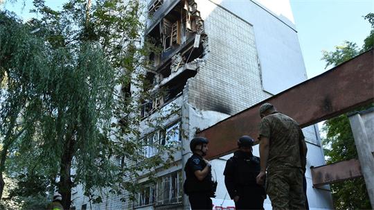 Russland zielte mit seinen Angriffen nach Angaben des Verteidigungsministeriums in Moskau unter anderem auf Rüstungsbetrieb in der Ukraine. 