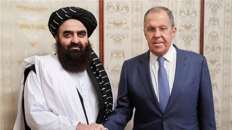 Russlands Außenminister Sergej Lawrow hatte schon vor Ende des Verbots der Taliban Kontakt mit seinem afghanischen Kollegen Amir Khan Muttaqi. (Archivbild)