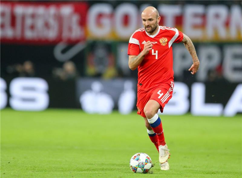 Früherer Profi Rausch spielt jetzt in der 3. Kreisklasse Russlands Spieler Konstantin Rausch am Ball.