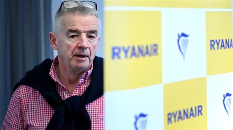 Ryanair verschiebt Ende der ausgedruckten Bordkarte Ryanair akzeptiert ausgedruckte Bordkarten nur noch in diesem Sommer.