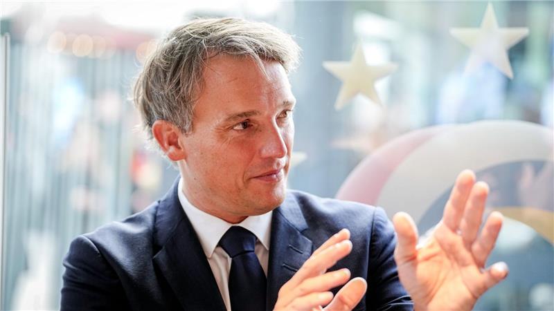 Europa als Tech-Standort? „Der Zug ist nicht abgefahren!“ SAP-Chef Christian Klein und weitere Firmenvertreter waren zu Gast beim Digitalgipfel.