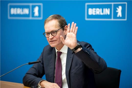 SPD-Außenpolitiker Michael Müller Michael Müller fordert die Rettung afghanischer Helfer.