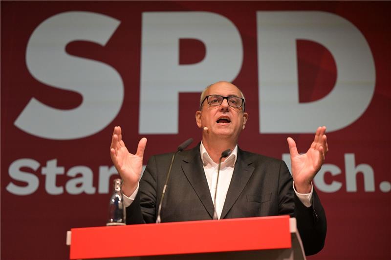 Bovenschulte bleibt Bremens Bürgermeister SPD-Bürgermeister Andreas Bovenschulte bleibt in Bremen an der Macht.