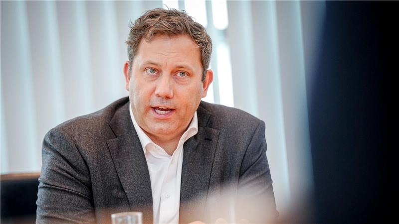 SPD-Chef Lars Klingbeil erwartet weitere Folgen durch den „Scherbenhaufen“ im Iran. 