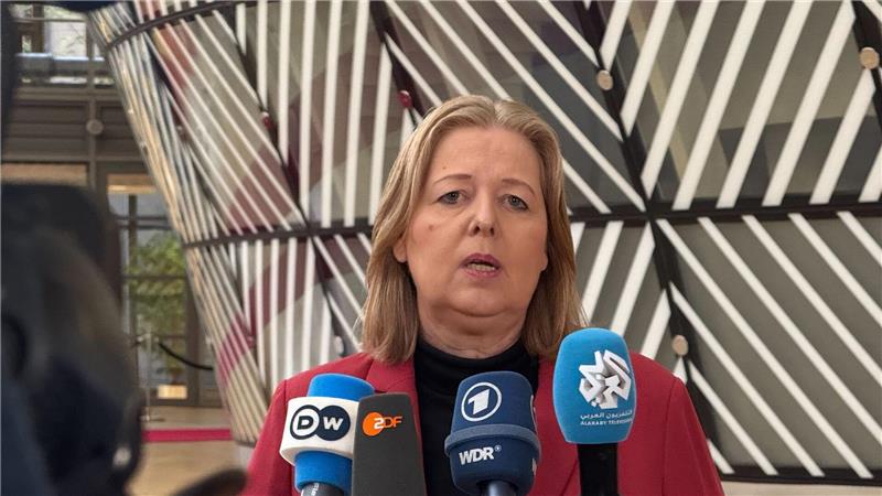 SPD-Chefin und Arbeitsministerin Bärbel Bas machte in Brüssel deutlich, dass die Koalition auch ans Rentenpaket geknüpft sei. 