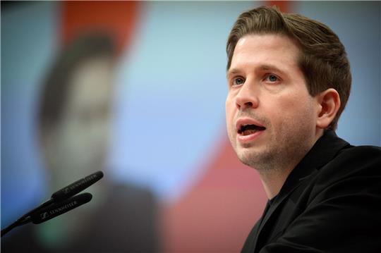 SPD-Generalsekretär Kevin Kühnert hält die Kritik an den Sparplänen für normal.