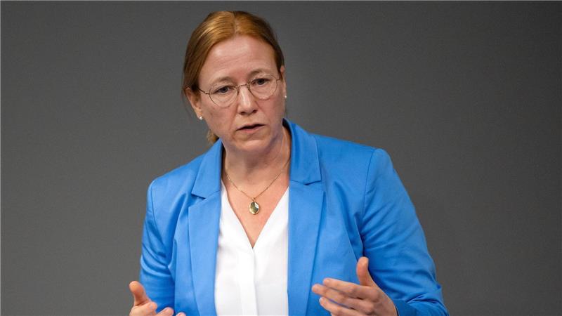 SPD-Sozialpolitikerin Dagmar Schmidt kritisiert die Vorschläge des Kanzlers (Foto: Archiv).
